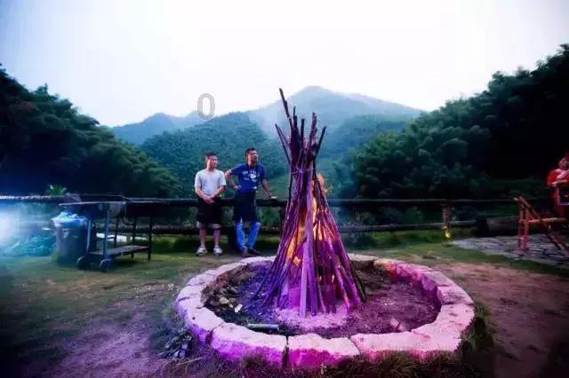 宝宝睡觉爱踢被子，别以为孩子热，哪些“苦衷”妈妈未必知道？