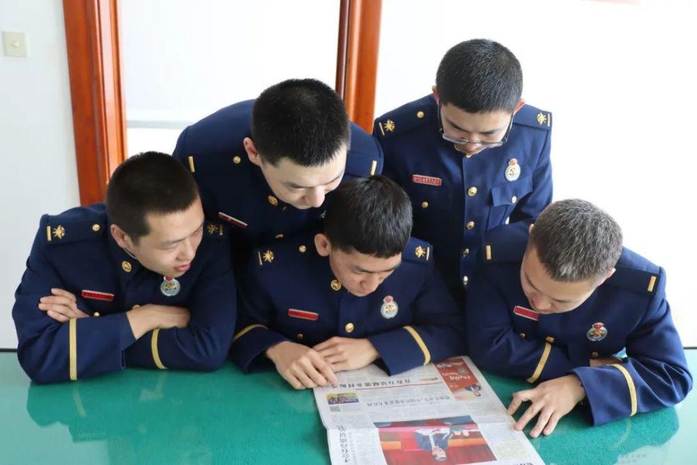 怪物大入侵中文版